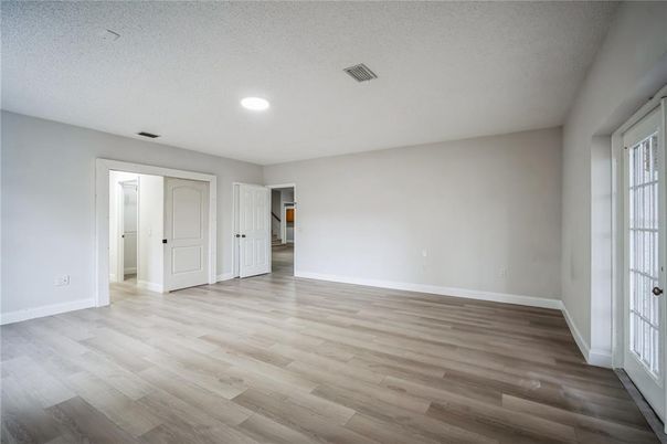 Empty room, Interior, Recessed Lighting, Wood Texture Flooring
