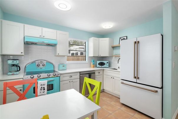 Interior, Kitchen, Stainless Steel Appliances