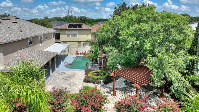 Exterior, Pool, Solar Panels