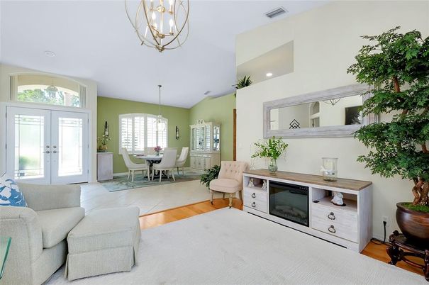 Chandelier, Dining room, Interior, Living room, Pendant Lights, Recessed Lighting, Wood Texture Flooring