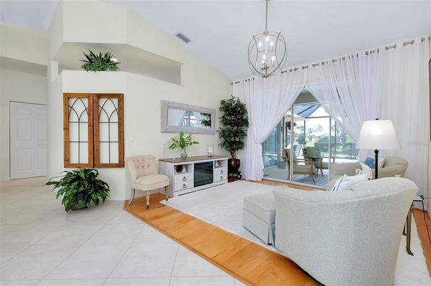 Chandelier, Interior, Living room, Pendant Lights, Wood Texture Flooring