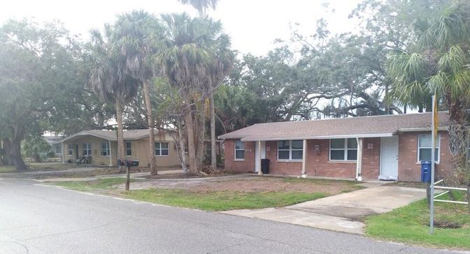 Exterior, Facade, Brick Facade, Ranch