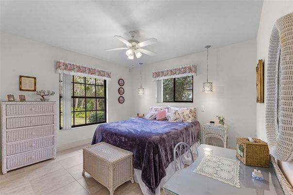 Bedroom, Interior, Pendant Lights