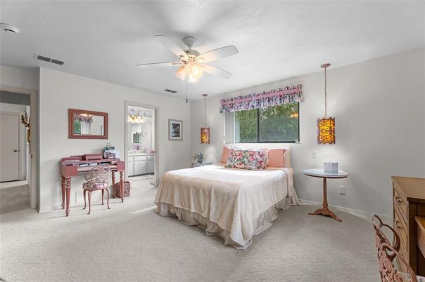 Bedroom, Interior, Pendant Lights