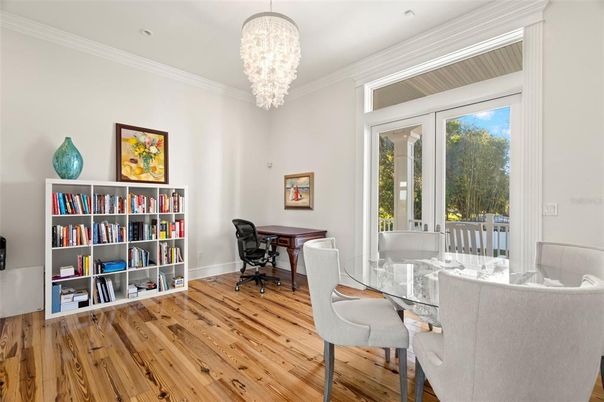 Chandelier, Dining room, Interior, Recessed Lighting, Wood Texture Flooring