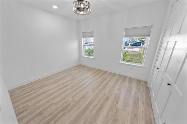 Empty room, Interior, Recessed Lighting, Wood Texture Flooring