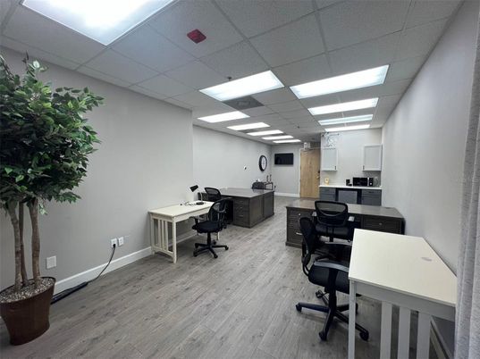 Home Office, Interior, Recessed Lighting, Wood Texture Flooring