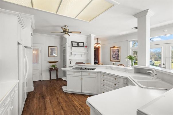 Interior, Kitchen, Pendant Lights, Wood Texture Flooring