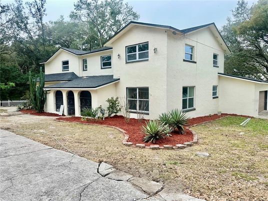 Backyard, Exterior, Facade, Farmhouse