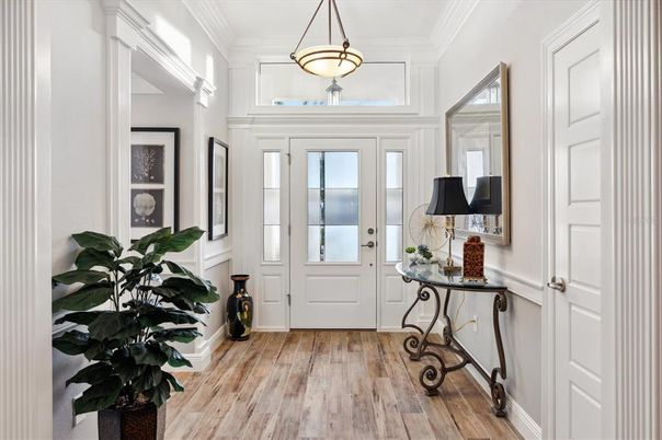 Interior, Pendant Lights, Wood Texture Flooring