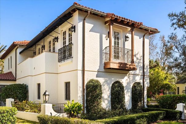 Exterior, Facade, Spanish Mediterranean