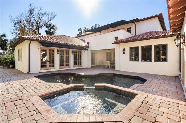Exterior, Pool