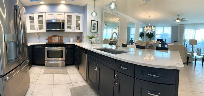 Chandelier, Dining room, Interior, Kitchen, Living room, Pendant Lights, Recessed Lighting, Stainless Steel Appliances