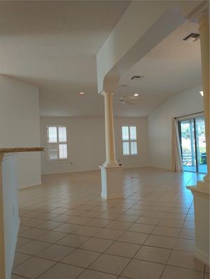 Empty room, Interior, Recessed Lighting