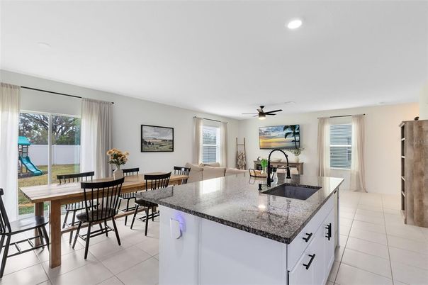 Dining room, Interior, Kitchen, Recessed Lighting