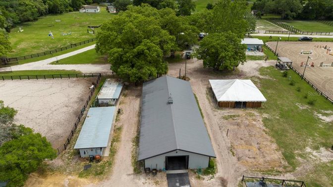 Exterior, Drone