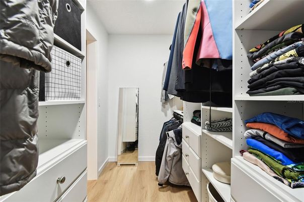 Interior, Walk-in Closets, Wood Texture Flooring