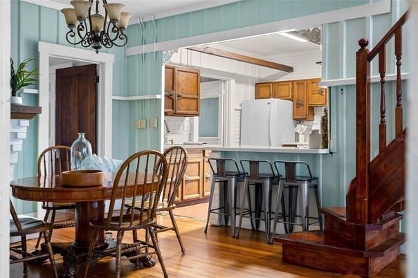 Chandelier, Dining room, Interior, Kitchen, Wood Texture Flooring