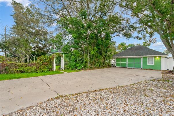 Backyard, Detached Garage, Exterior