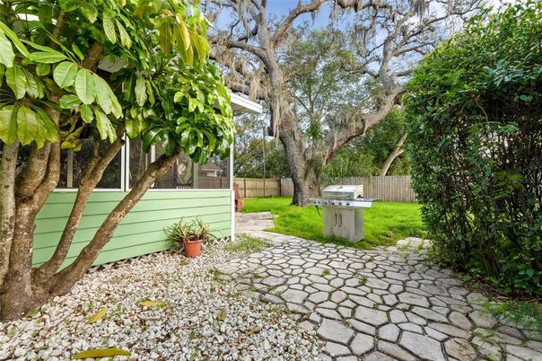 Backyard, Exterior