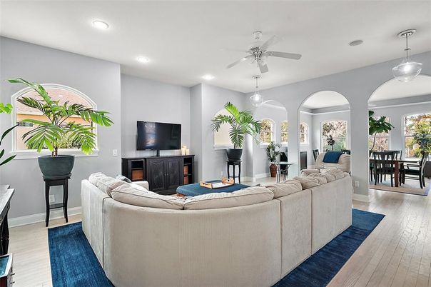 Dining room, Interior, Living room, Pendant Lights, Recessed Lighting, Wood Texture Flooring