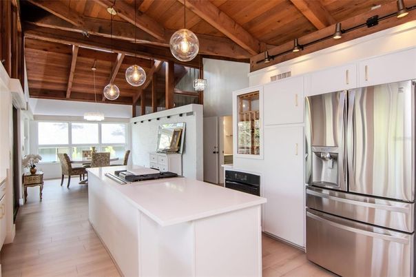 Dining room, Interior, Kitchen, Pendant Lights, Stainless Steel Appliances, Wooden Beams, Wooden Ceilings, Wood Texture Flooring