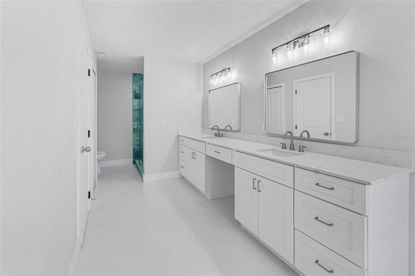 Bathroom, Dual Sink Vanities, Interior
