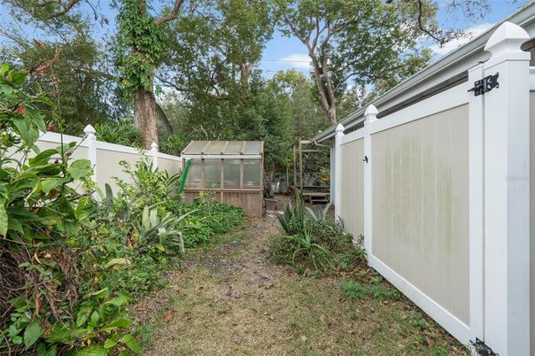 Backyard, Exterior
