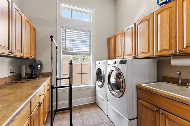 Interior, Washer