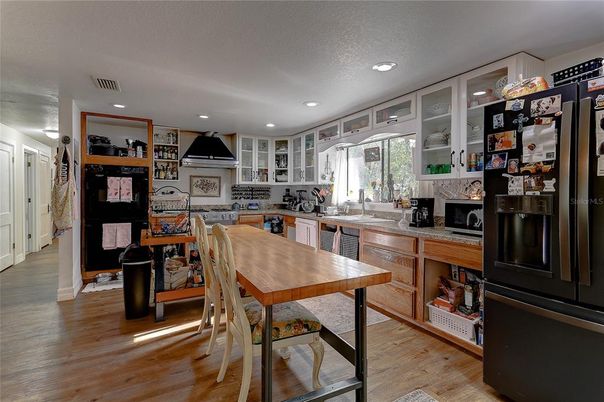 Dining room, Interior, Kitchen, Recessed Lighting, Wood Texture Flooring