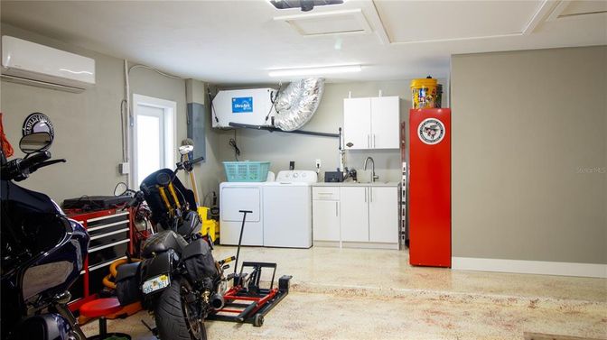 Interior, Washer