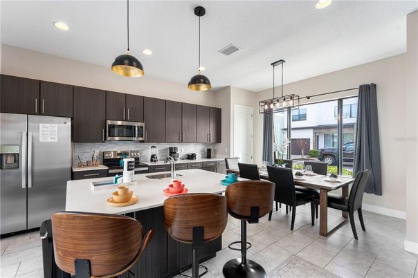 Dining room, Interior, Kitchen, Pendant Lights, Recessed Lighting, Stainless Steel Appliances