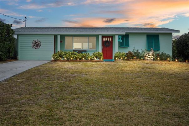 Attached, Backyard, Exterior, Facade, Ranch