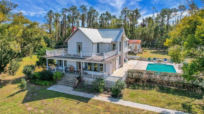Backyard, Exterior, Pool