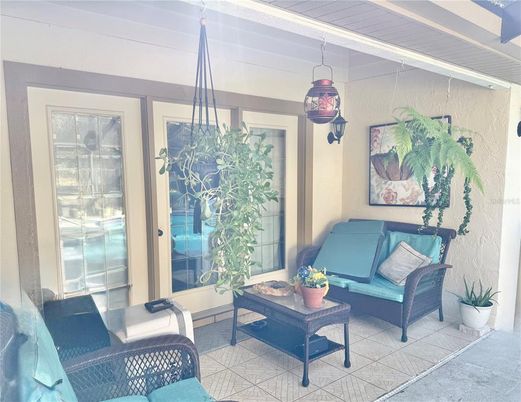 Interior, Living room, Pendant Lights