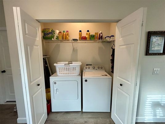 Interior, Utility Closets, Washer, Wood Texture Flooring