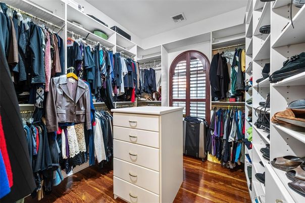 Interior, Walk-in Closets, Wood Texture Flooring
