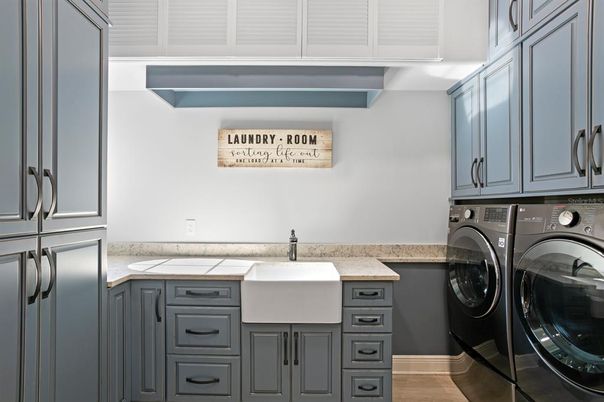 Interior, Washer, Wood Texture Flooring