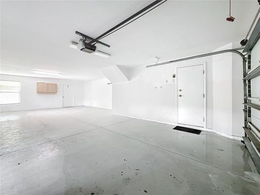 Garage, Interior