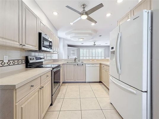 Interior, Kitchen, Recessed Lighting