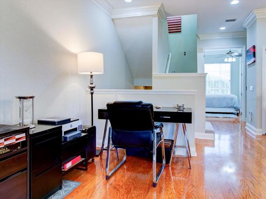 Home Office, Interior, Recessed Lighting, Wood Texture Flooring