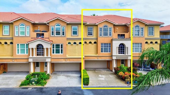 Attached, Exterior, Facade, Mediterranean