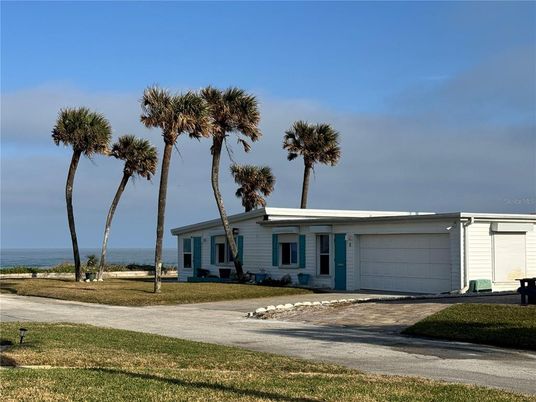 Attached, Exterior, Facade, Water, Ranch