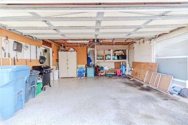 Garage, Interior
