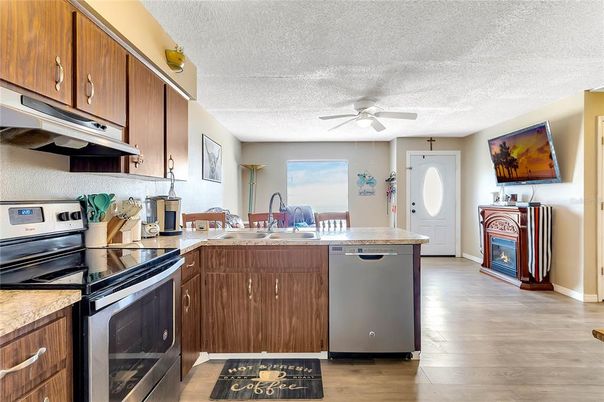 Fireplace, Interior, Kitchen, Wood Texture Flooring