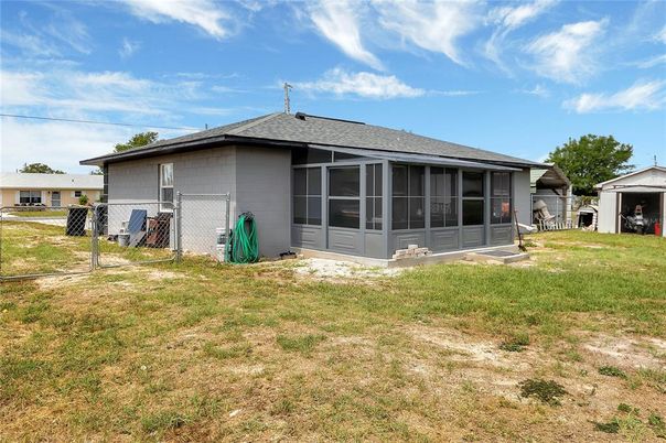 Backyard, Exterior