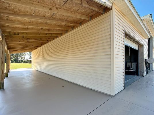 Exterior, Wooden Beams