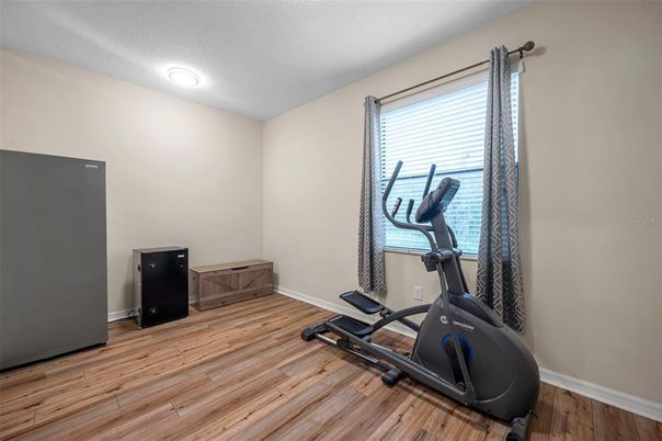 Fitness Equipment, Interior, Recessed Lighting, Wood Texture Flooring