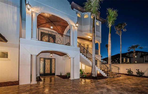 Exterior, Facade, Spanish Mediterranean