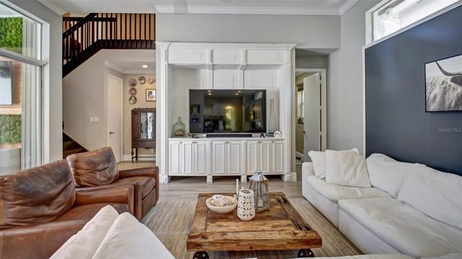 Interior, Living room, Recessed Lighting, Wood Texture Flooring